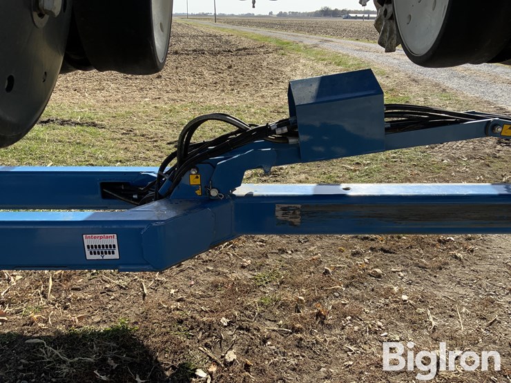 2009-kinze-3600-image-12