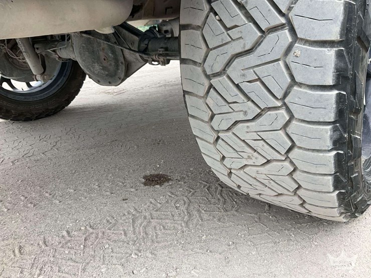 2018-chevrolet-silverado-1500-image-31