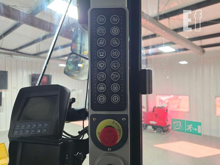 2022-xcmg-xc938u-image-27