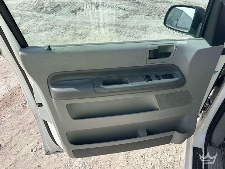 2005-ford-freestar-image-14