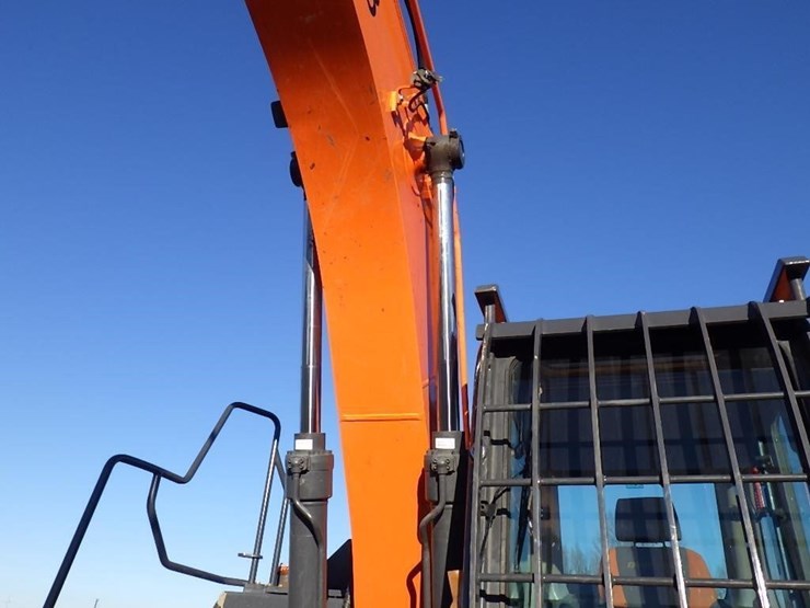 doosan-dx140-lc-5-image-11