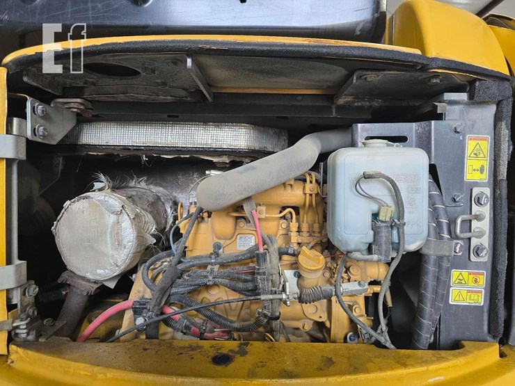 2016-caterpillar-303.5e2-cr-image-42