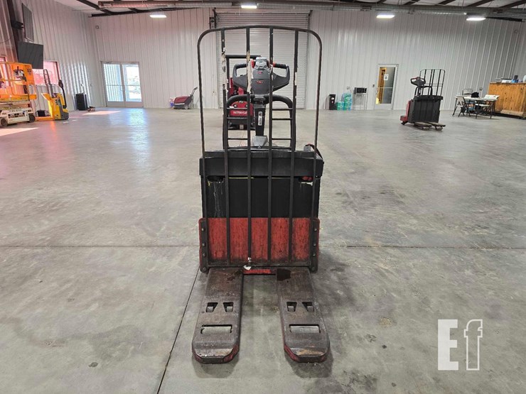 raymond-8400-image-7