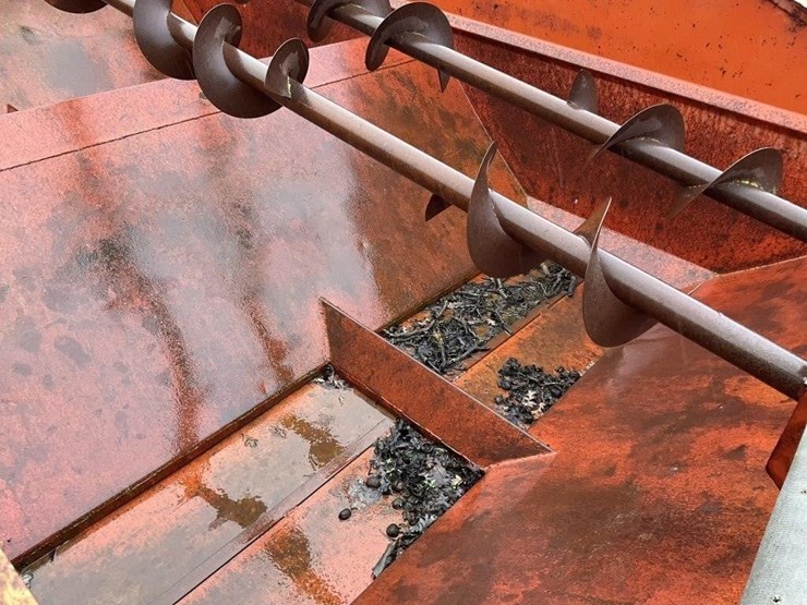 (offsite)-thomas-14'x8'-bottom-dump-nut-cart-image-7