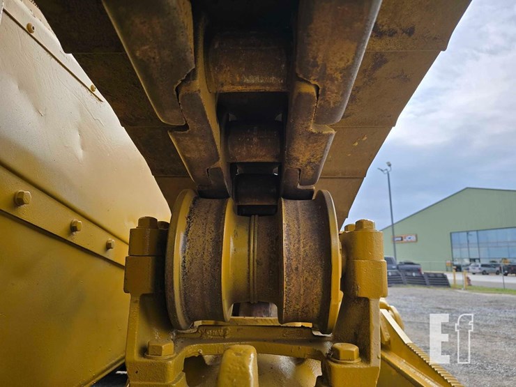 2006-caterpillar-d8t-image-33