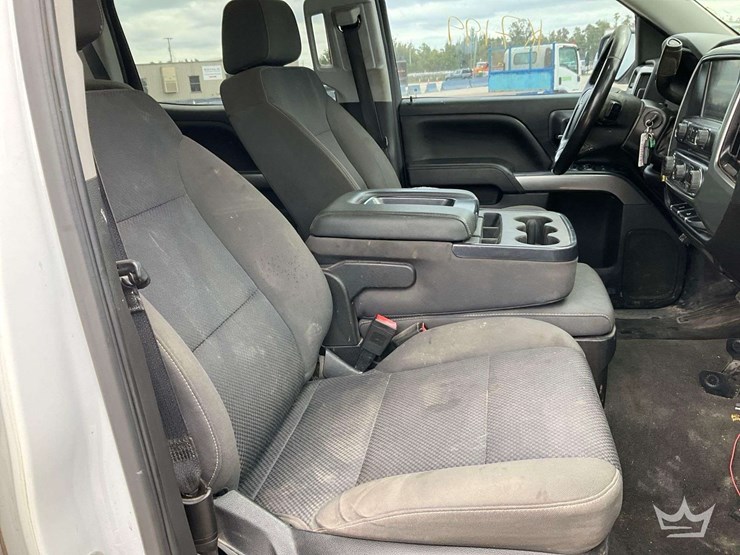 2018-chevrolet-silverado-1500-image-26