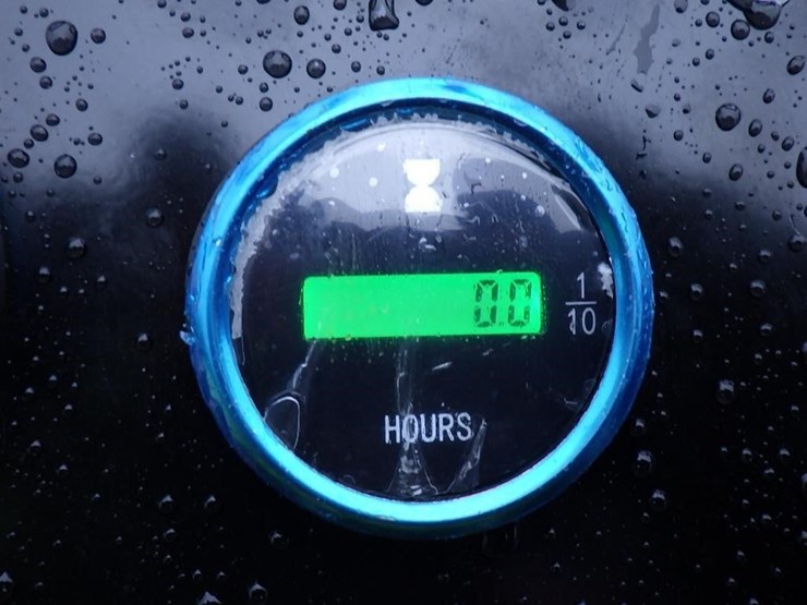 2025-agt-mx-crt23-skid-steer-tracked-loader-image-13