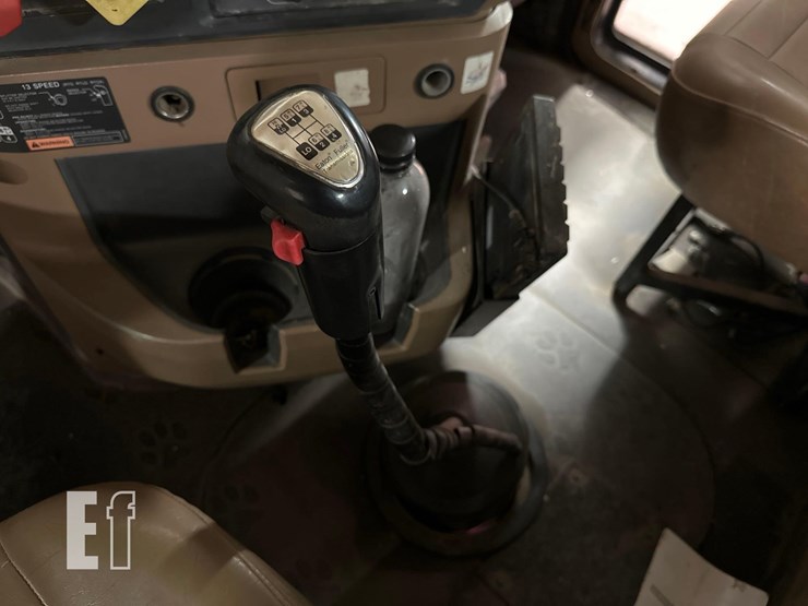 2012-mack-granite-gu713-image-22