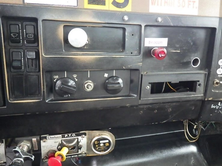 1990-international-4900-image-45