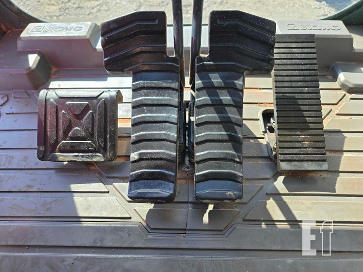 2023-xcmg-xe210u-image-15