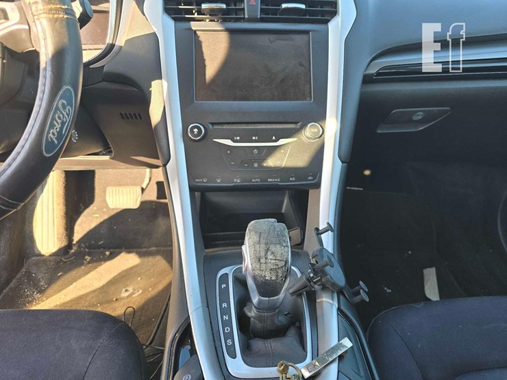 2014-ford-fusion-image-10