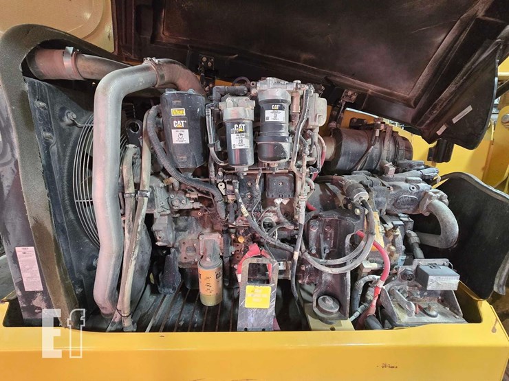 2019-caterpillar-tl1255d-image-25