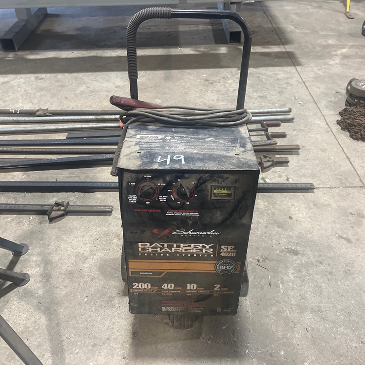 #49 • SCHUMACHER BATTERY CHARGER