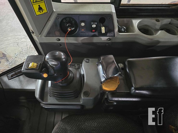 2012-caterpillar-972k-image-20