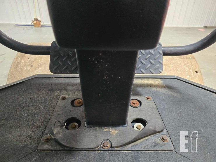 2013-caterpillar-cs44-image-21