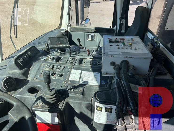 2014-autocar-xpeditor-image-10