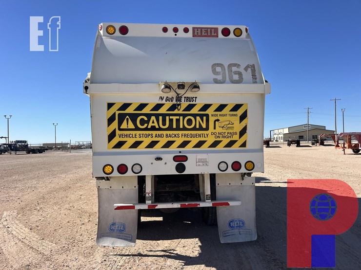 2017-autocar-xpeditor-image-4