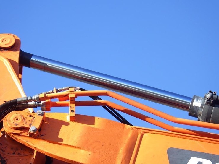 doosan-dx140-lc-5-image-12