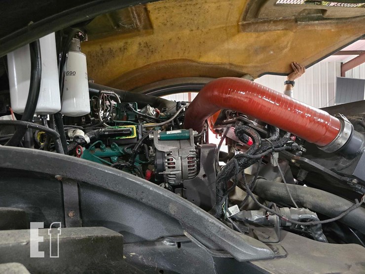 2014-volvo-sd115-image-23