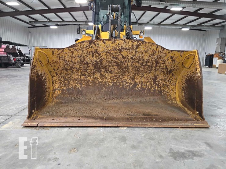 2022-deere-444-p-tier-image-11