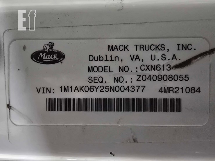 2005-mack-vision-cxn613-image-36