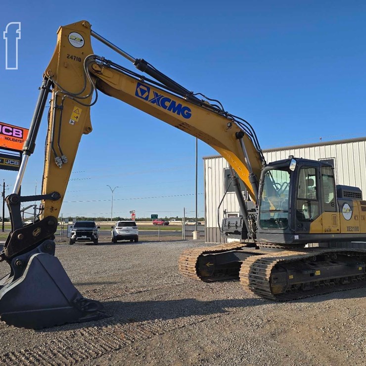 2022 XCMG XE210U