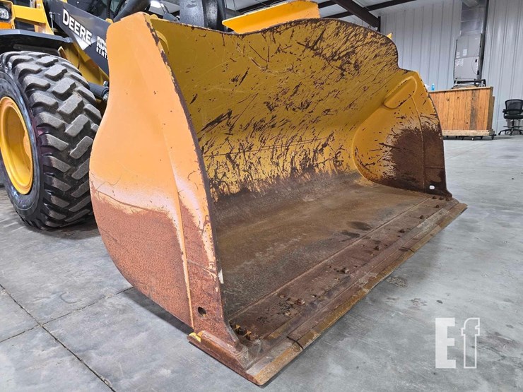 2022-deere-444-p-tier-image-9