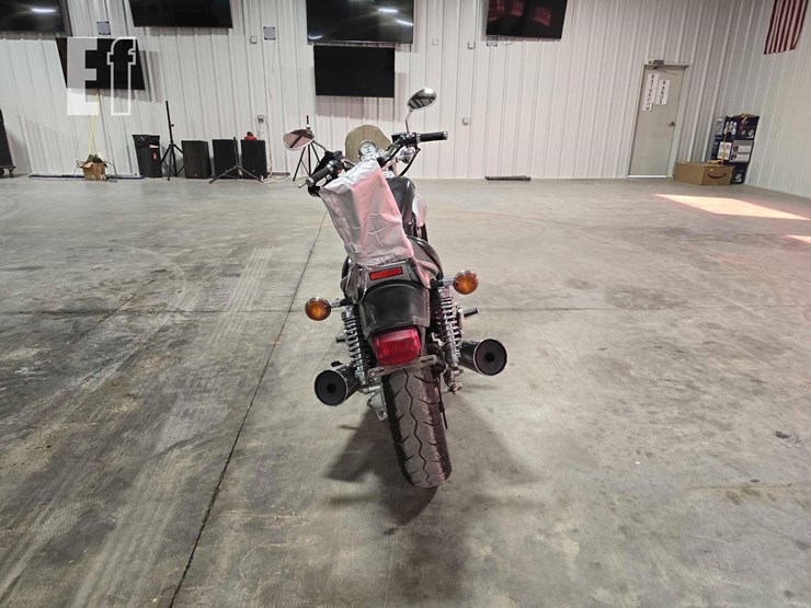 2001-yamaha-xt225-image-8