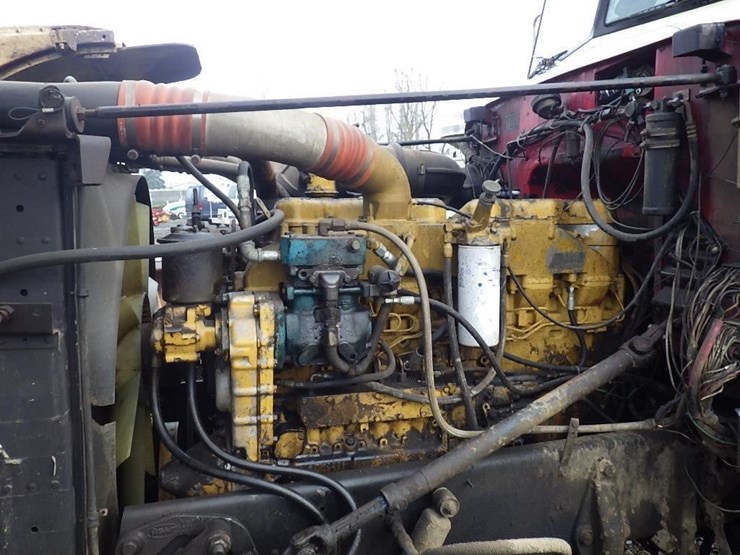 1990-peterbilt-379-image-12