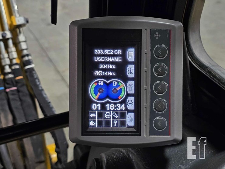 2021-caterpillar-303.5e2-cr-image-24