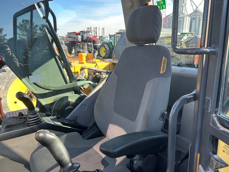 #122558-•-2017-volvo-ec160el-#vcec160ec00310212-image-35