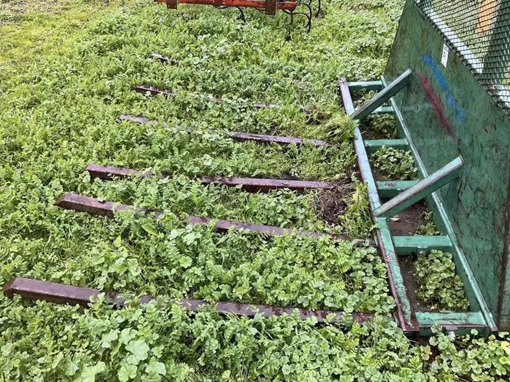 (offsite)-jesse-6-prong-orchard-rake-attachment-image-6