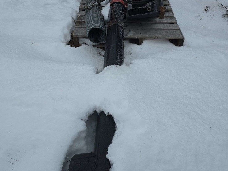 e-z-trail-tender-auger,-hyd-drive-image-3