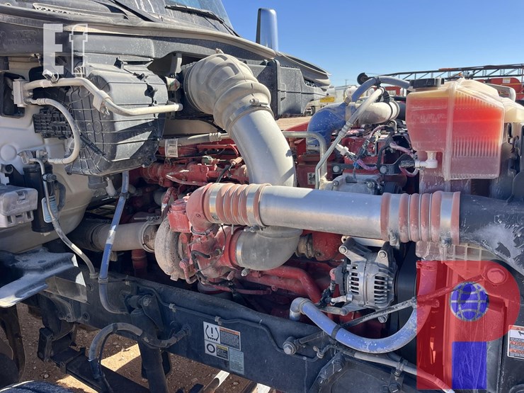 2024-kenworth-t880-image-7