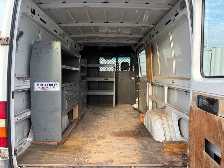 2006-freightliner-2500-hc-sprinter-van-image-8