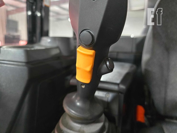 2022-deere-444-p-tier-image-25