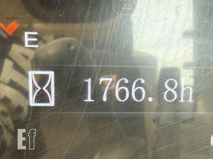 2022-xcmg-xe210u-image-27