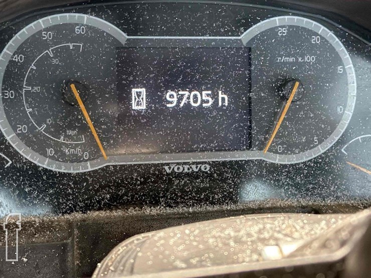 2017-volvo-l110h-image-12