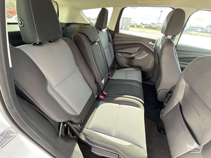 2017-ford-escape-image-23