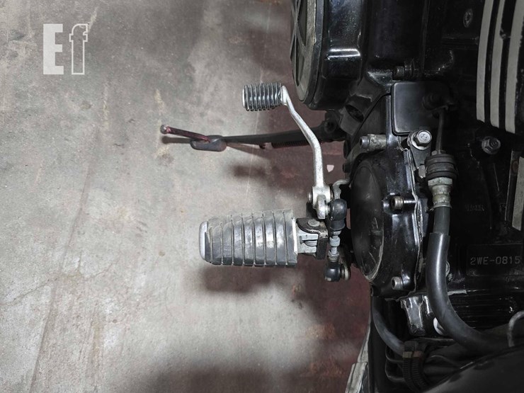 2001-yamaha-xt225-image-15