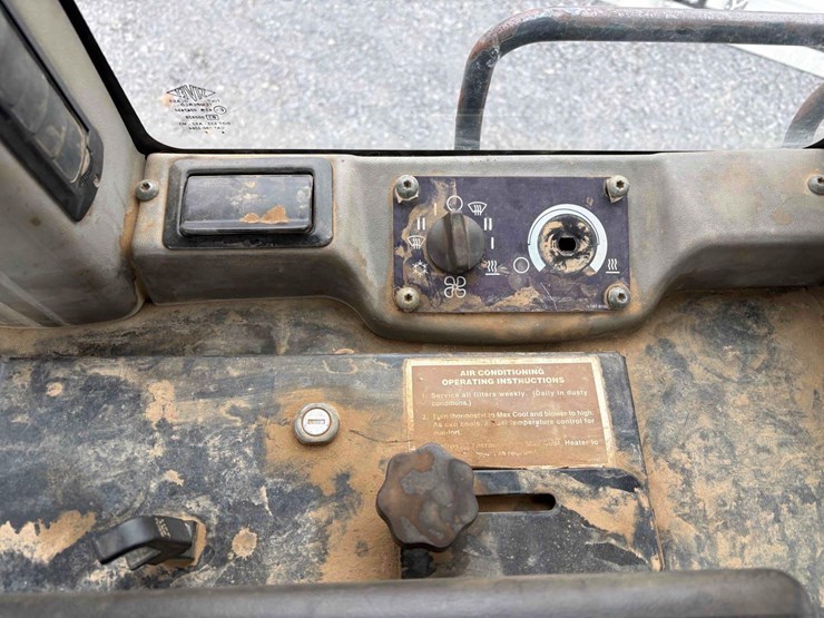 2004-caterpillar-963c-image-15