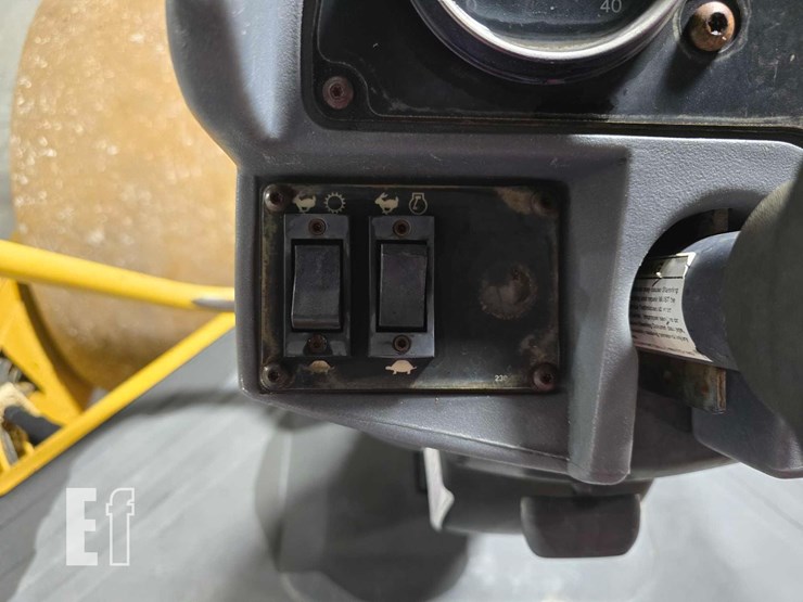 2003-caterpillar-cs-563e-image-16