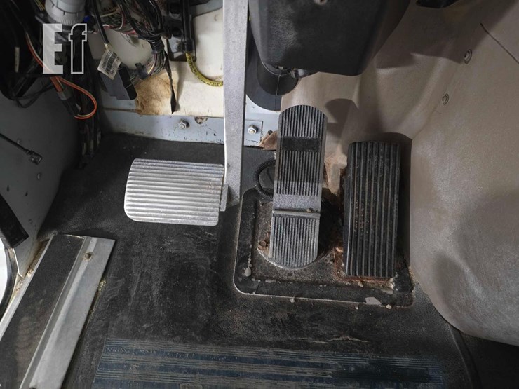 2005-international-9400-image-14