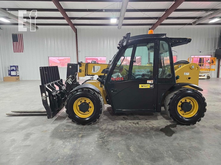 2020-caterpillar-th255c-image-5