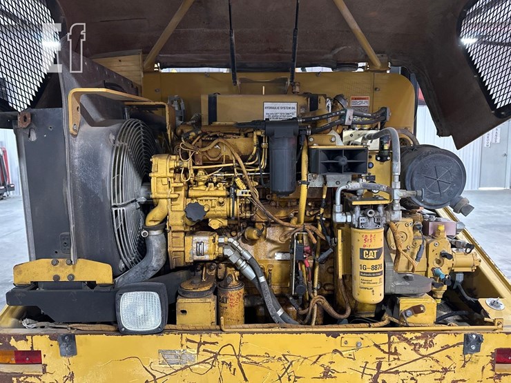 2010-caterpillar-ps-150c-image-17