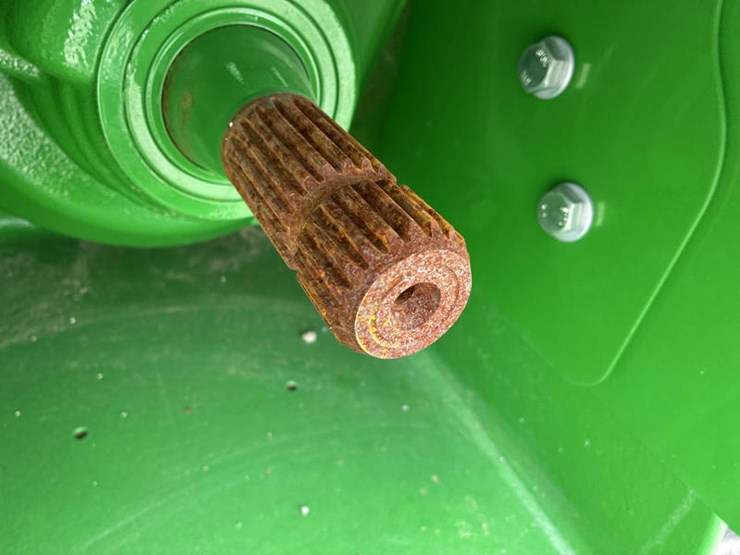 2024-john-deere-9r-590-image-27