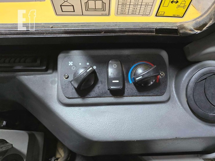 2021-caterpillar-303.5e2-cr-image-19