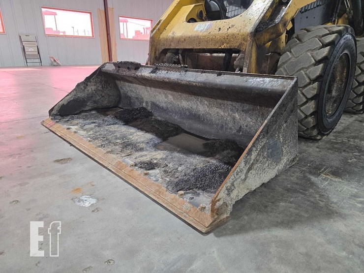 2020-caterpillar-262d3-image-9