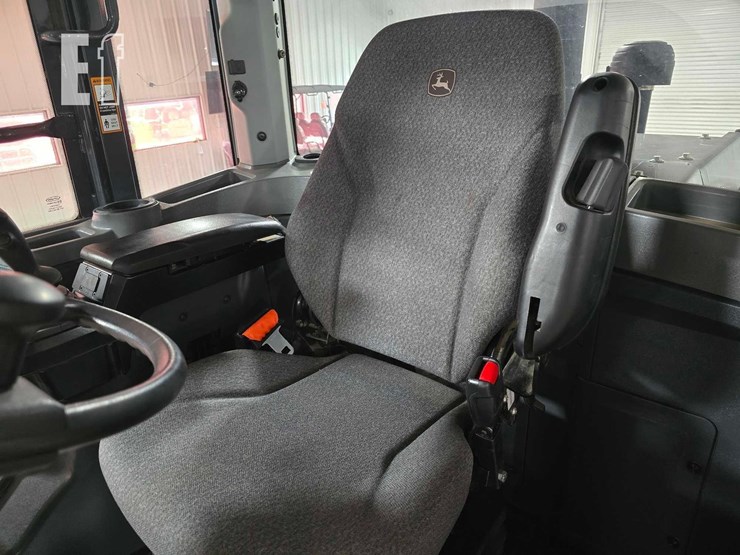 2022-deere-444-p-tier-image-20