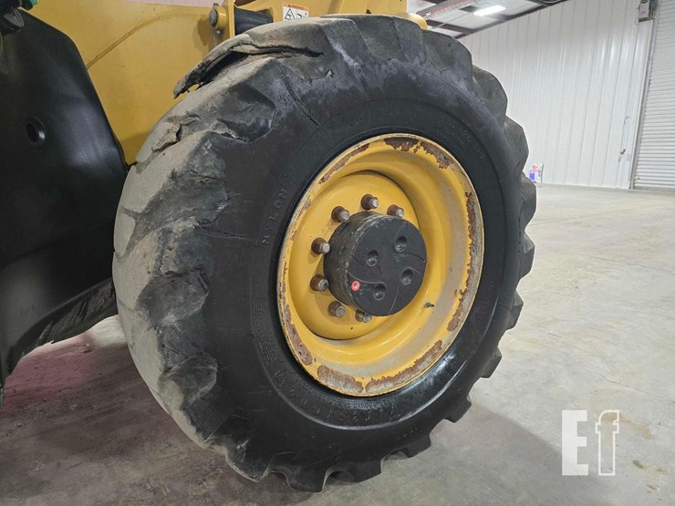 2019-caterpillar-tl1255d-image-21